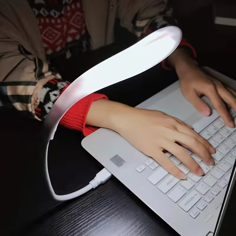 Lámpara LED portátil con alimentación USB, ideal para lectura, trabajo y uso nocturno en el hogar u oficina